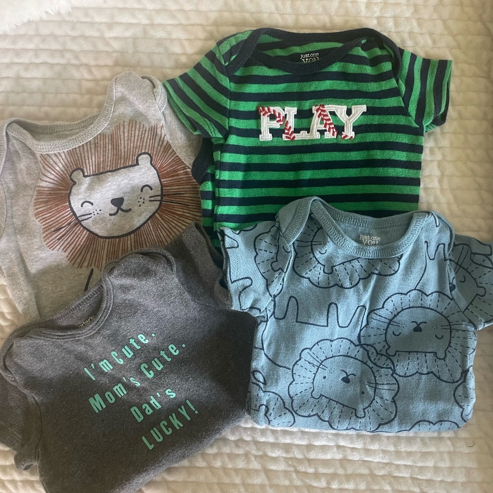 BABY BOY SIZE 6 MONTH SHORT SLEEVE ONSIES
